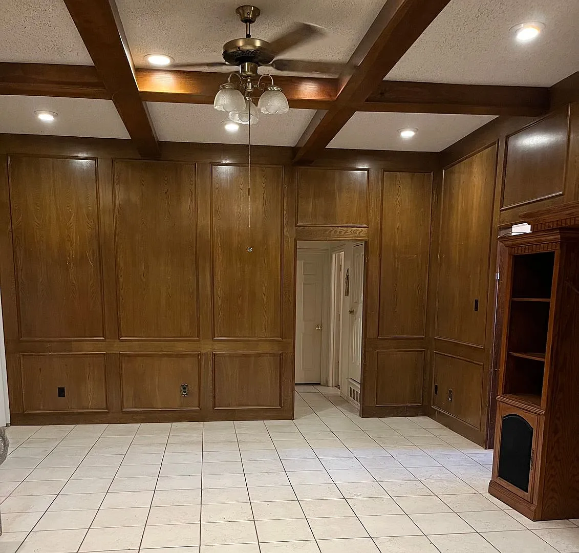 Charming 3 Bedroom Home — Photo 2