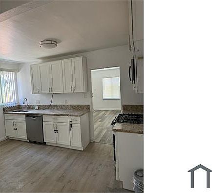 2nd image of 1052 Acacia Ave