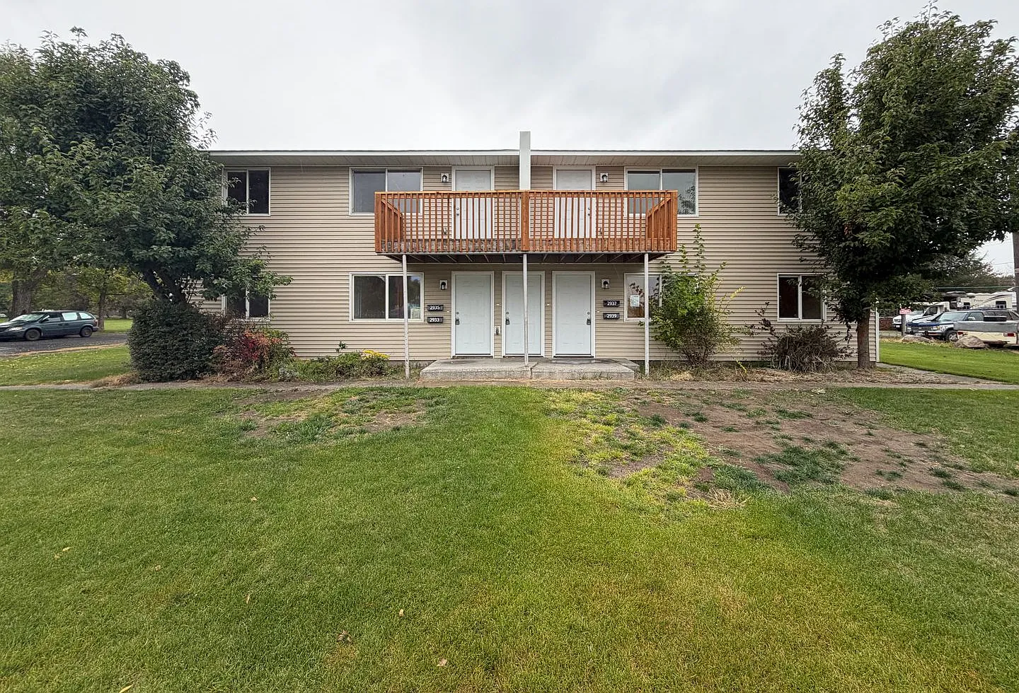 2933 E Decatur Ave — Photo 1