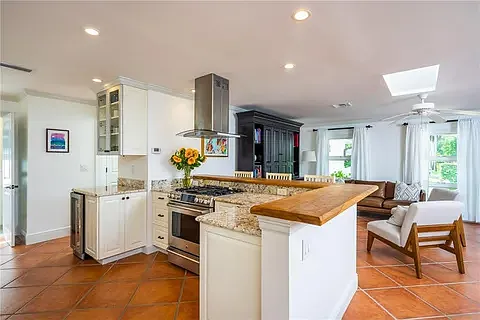 315 Date Palm Rd — Photo 3