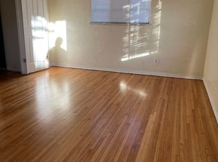 1404 Carlisle SE, Albuquerque, NM 87106