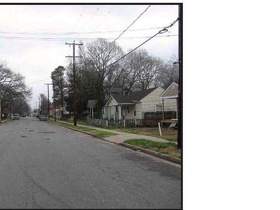 3rd image of 2215 Keswick Ave