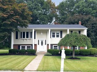 3 Chardwood Dr, Coventry, RI 02816