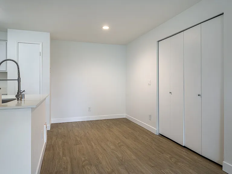 The Docks at Redmond Lakeview — Photo 33