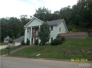 108 Mitchell Heights Dr, Waynesville, MO 65583