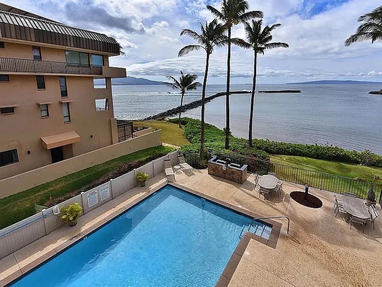 30 Hauoli St #304 — Photo 1