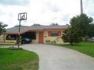 6790 McClellan St, Hollywood, FL 33024