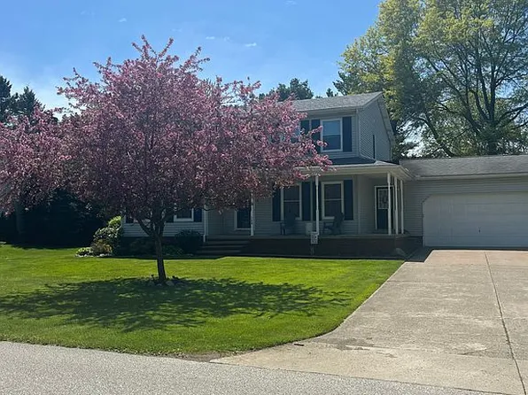 730 Pasadena Dr, Erie, PA 16505