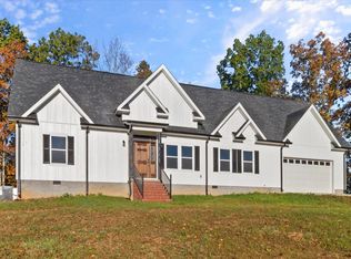 975 Weakley Creek Rd, Lawrenceburg, TN 38464