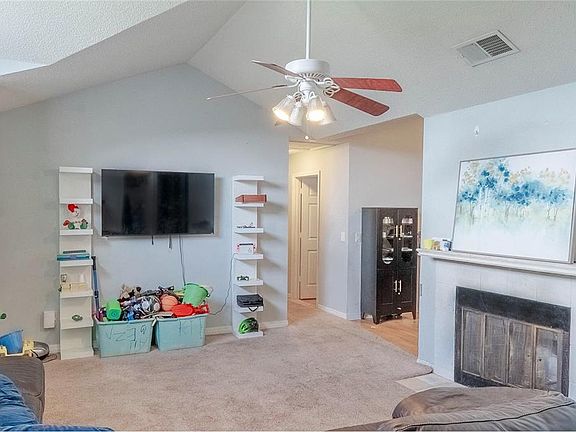 4th image of 2601 Lake Helen Osteen Rd