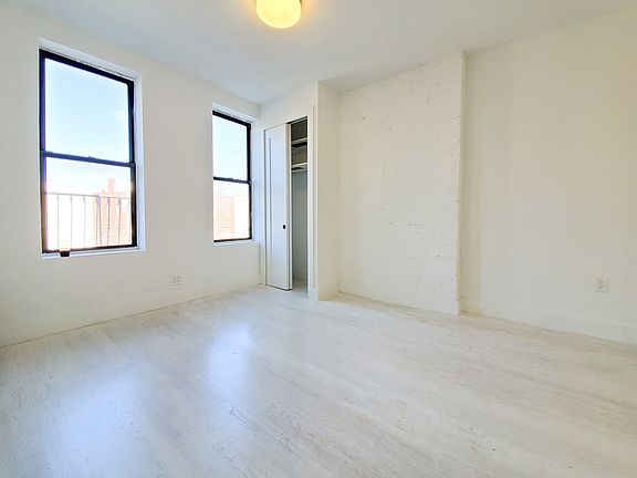 4th image of 750 Washington Ave #4F