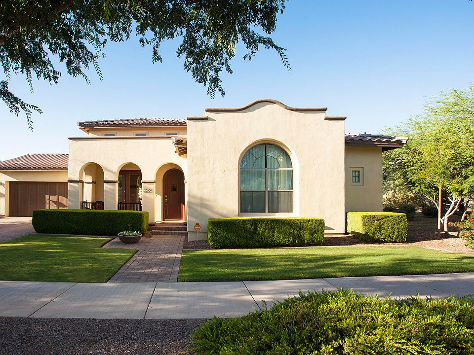 1st image of 20509 W Crescent Dr