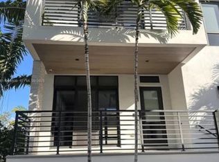 8231 NW 48th St, Doral, FL 33166