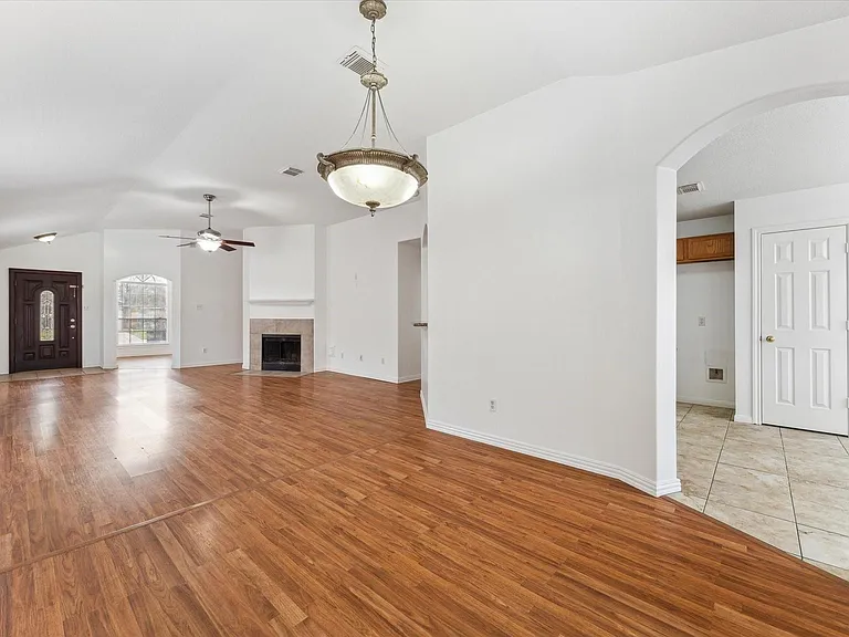 6831 Catarina Cir — Photo 4