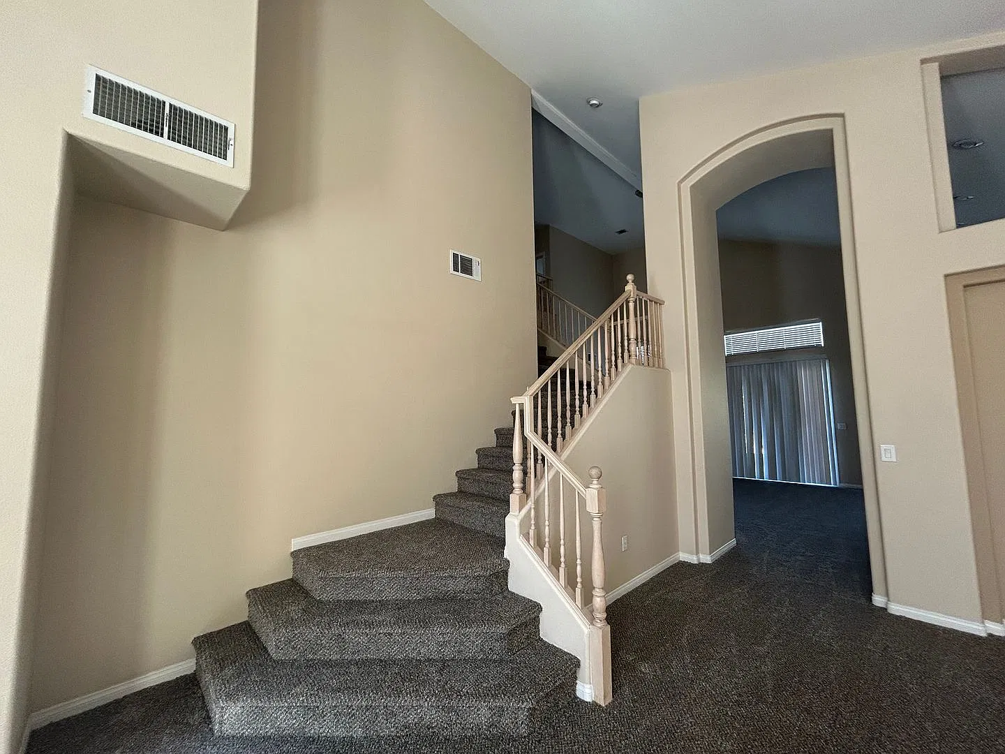 Gated Rhodes Ranch with golf course views — Photo 3