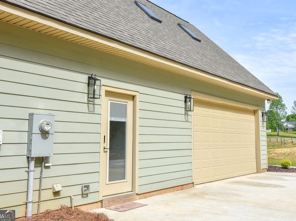 1622 Glover Rd, Zebulon, GA 30295