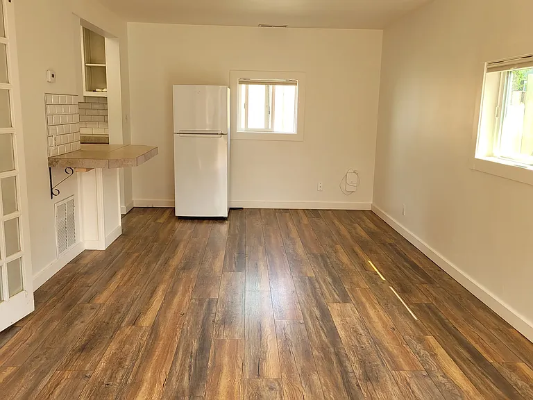 315 S Dunham Ave #B — Photo 4