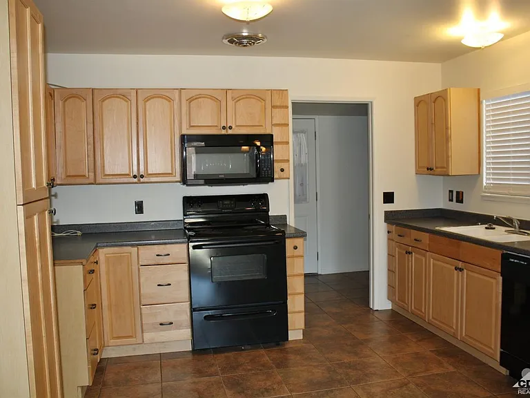 77605 California Dr — Photo 6