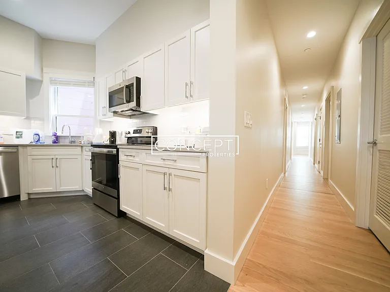 56-58 John F Kennedy St #4 — Photo 14
