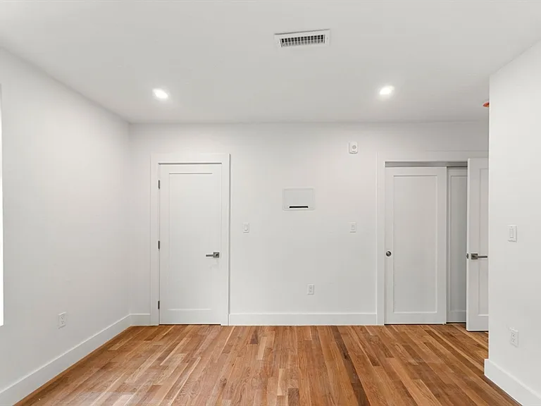 6 Gen Devine Way #2 — Photo 22