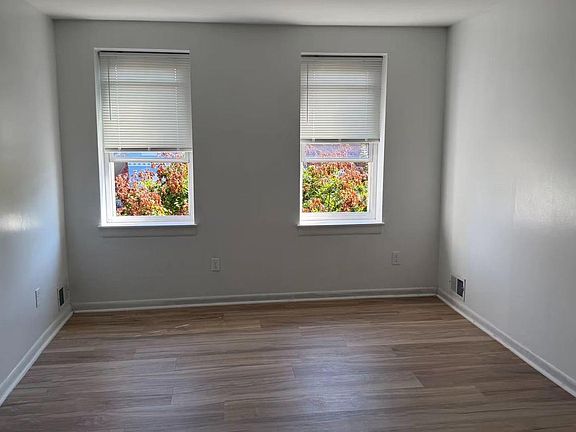2nd image of 2340 E Fayette St
