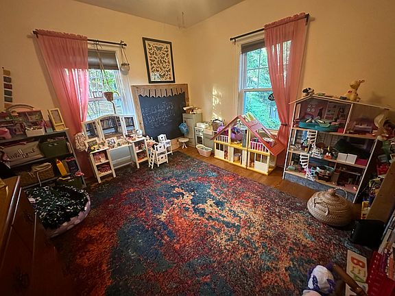 5th image of 5 Lakeview Dr