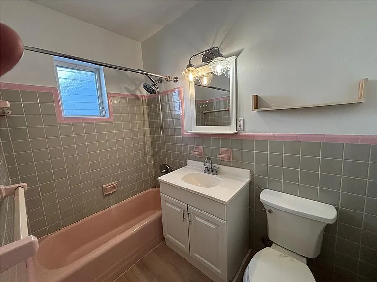 1315 SE 2nd St #REAR EAST — Photo 7