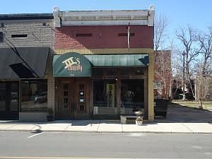 1st image of 203 N Commerce Ave