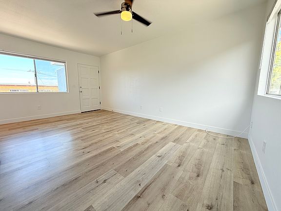 5th image of 80 N Laurel St