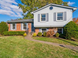 2603 Garden Lake Ln, Louisville, KY 40220