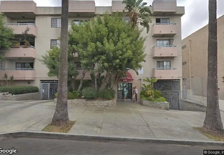 1640 N Poinsettia Pl #107 — Photo 1