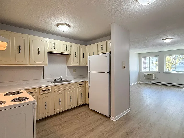 34 Wilson St — Photo 1