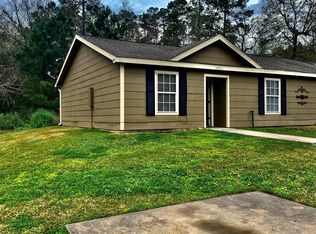 5498 Highline Dr #A, Montgomery, TX 77316