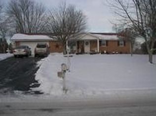 407 Overlook Dr, Beckley, WV 25801