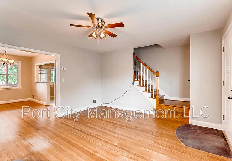 8617 Oak Rd — Photo 16