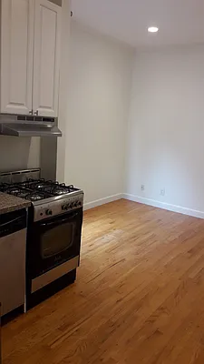 Rented by Skyline Realty LLC II | media 12