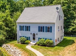 60 Slocum Farm Dr, Dartmouth, MA 02747