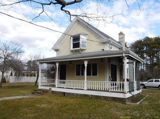12 Swifts Beach Rd, Wareham, MA 02571
