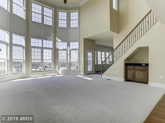 Stunning floor-to-ceiling windows