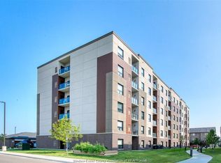 728 Brownstone Dr #406, Lakeshore, ON N9K 0A8