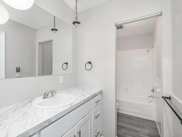 Hartford Mills Apartments — Photo 10