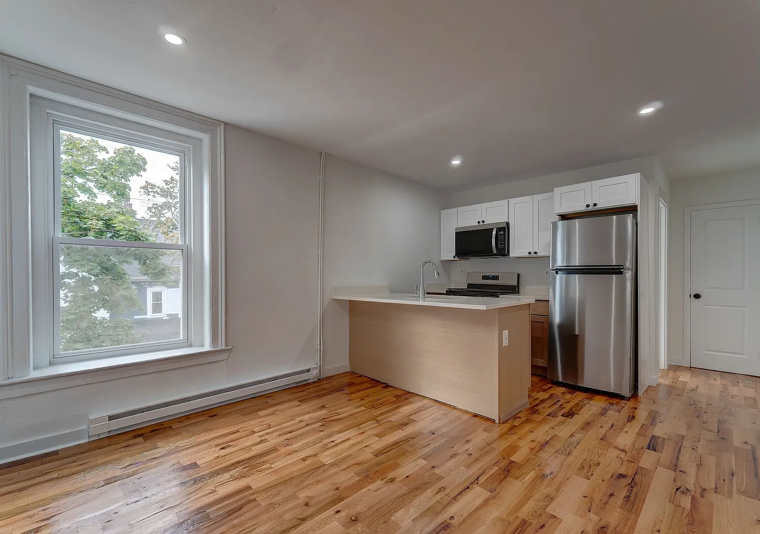 522 Elm St — Photo 2