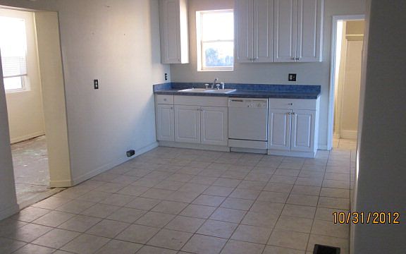 2nd image of 1744 S Oceanshore Blvd
