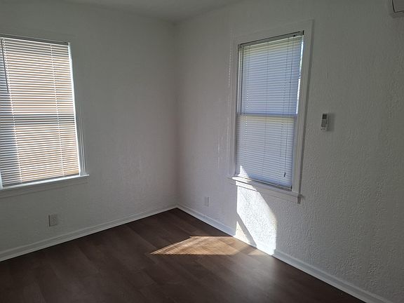 5th image of 915 M St NW