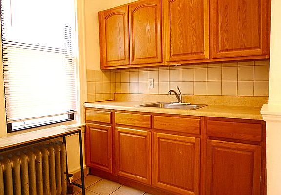 5th image of 31-31 33rd St #7