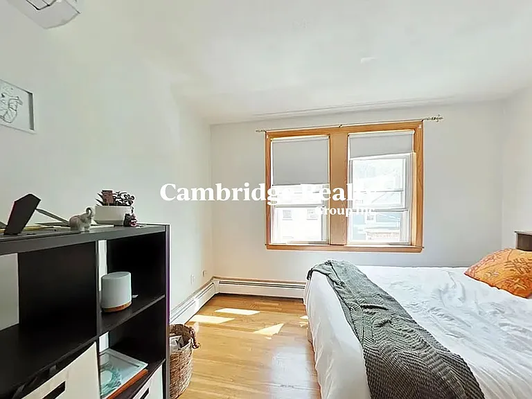 161 Otis St #T — Photo 8