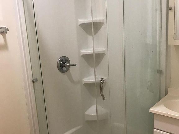 2nd image of 620 Eddy St APT 25