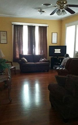 5th image of 333 E Levee St