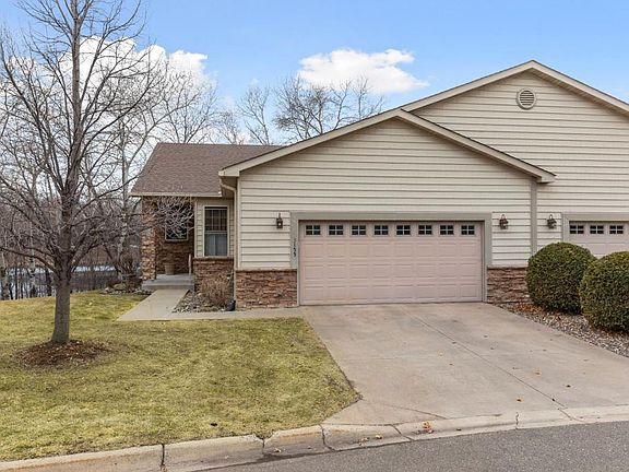 3rd image of 3155 Hidden Lake Pointe Dr