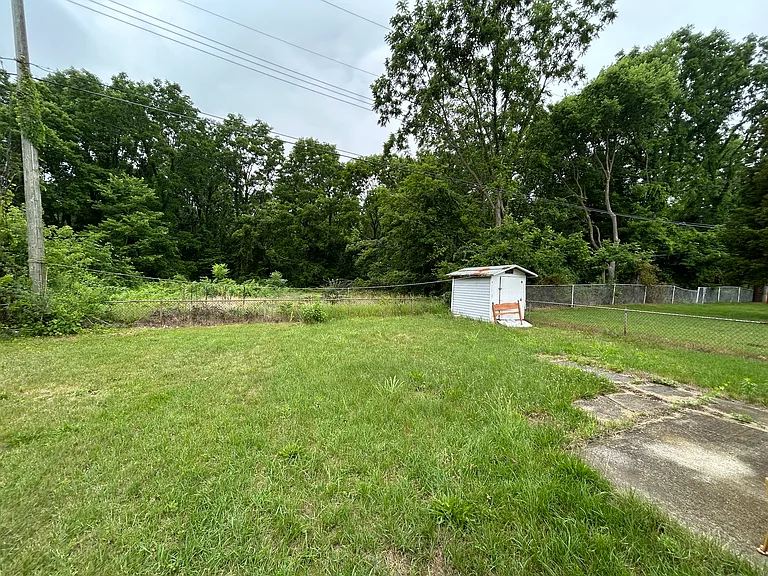 70 Devonshire Rd — Photo 12